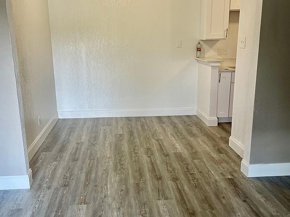 2nd image of 5403 Shoreline Dr #230