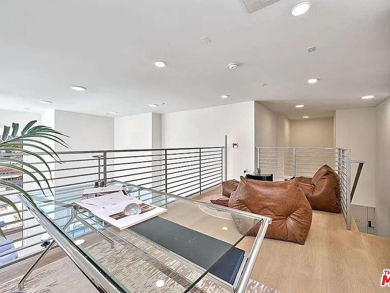 510 S Oxford Ave #310 — Photo 56
