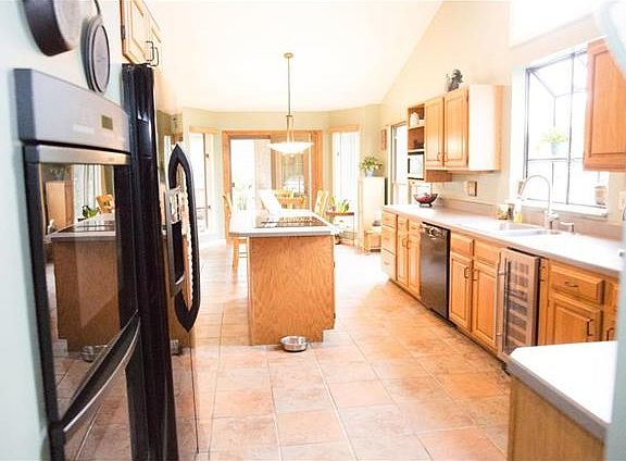 5th image of 12900 Kings Row Ln