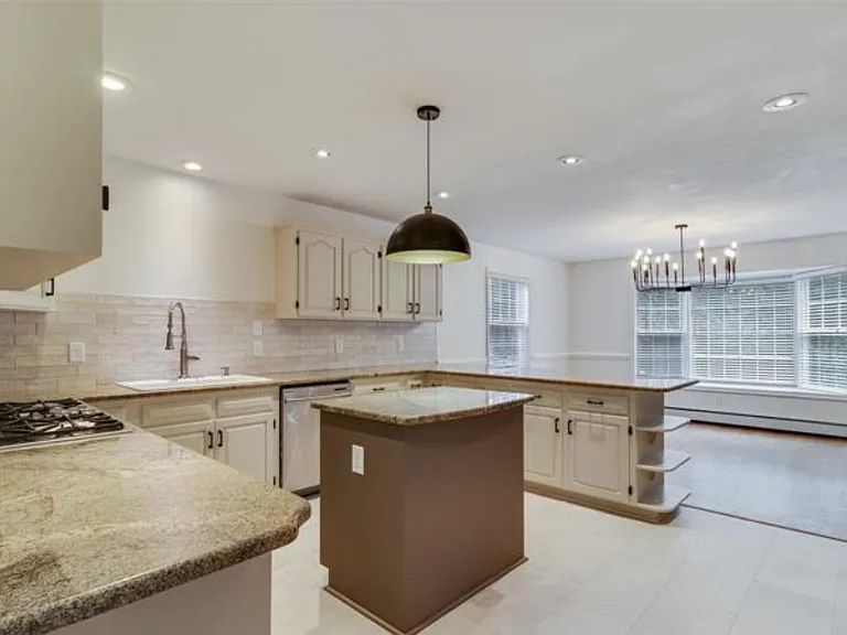6040 Southgate Farm Rd — Photo 4