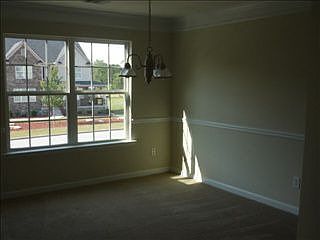 3rd image of 1905 Crescent Moon Dr NE