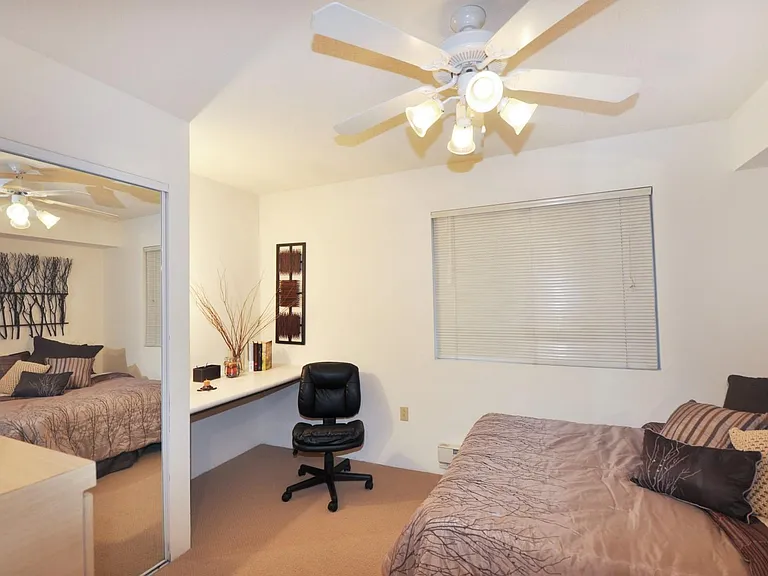 203 N Gregory St — Photo 13