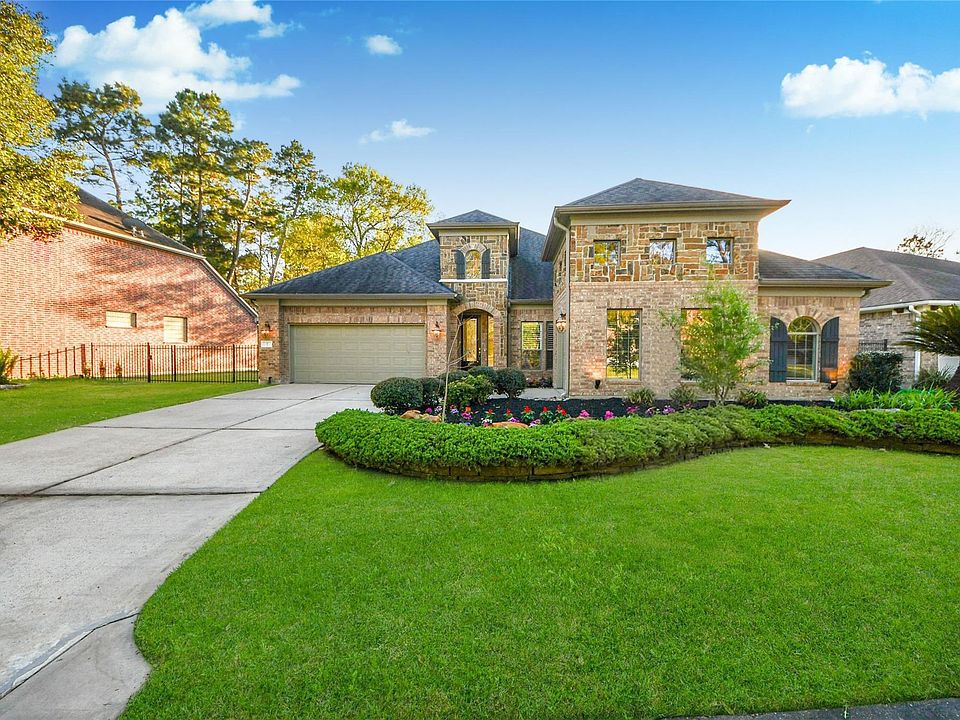 1st image of 7 Dunwood Springs Ct