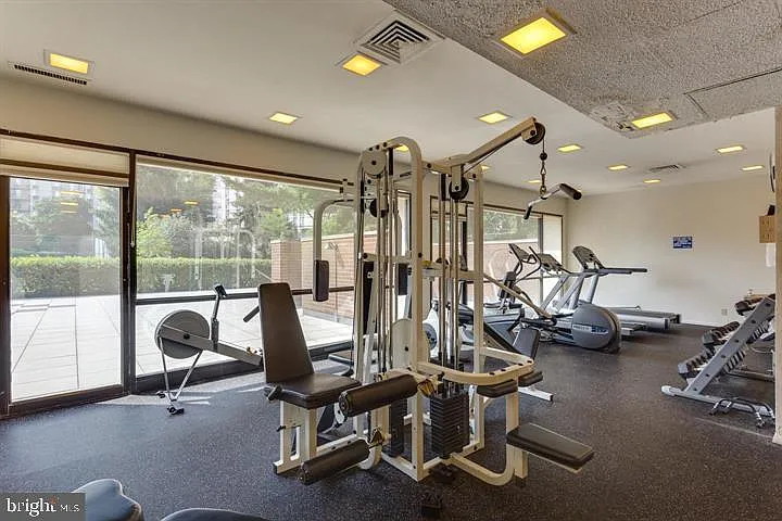 6800 Fleetwood Rd #208 — Photo 27
