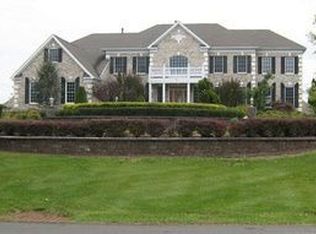 17 Baker Way, Pennington, NJ 08534