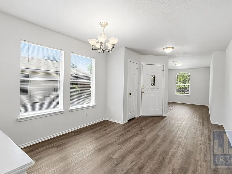 228 Pearl Lake Dr — Photo 5