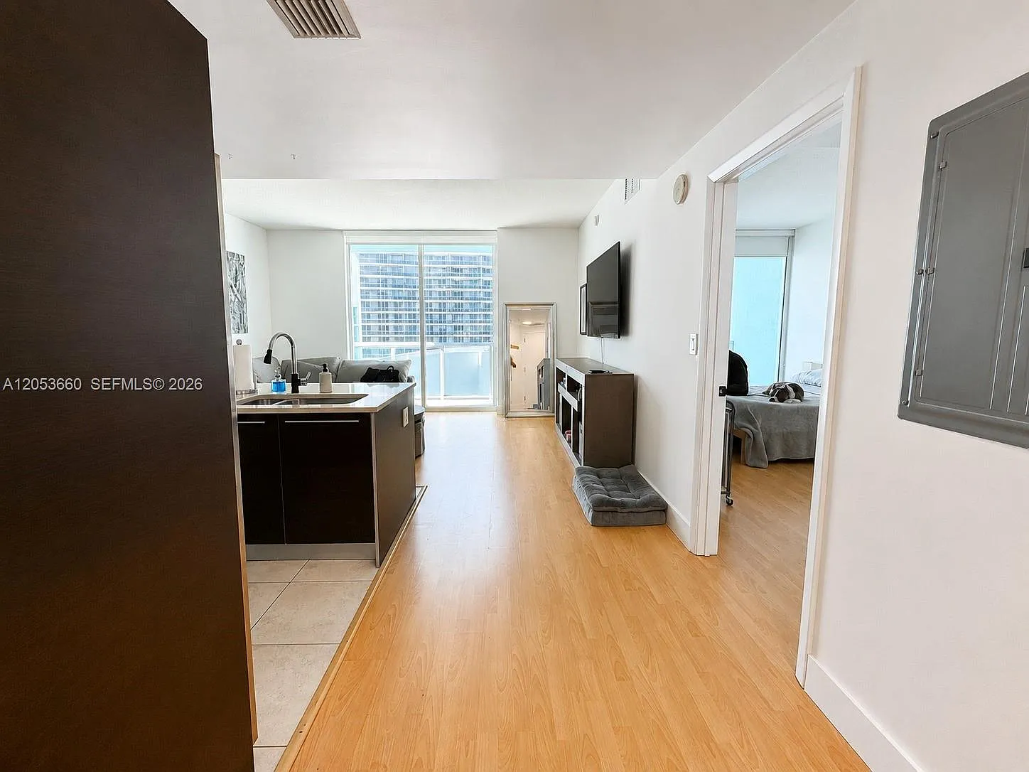 Quantum On The Bay Condo — Photo 3