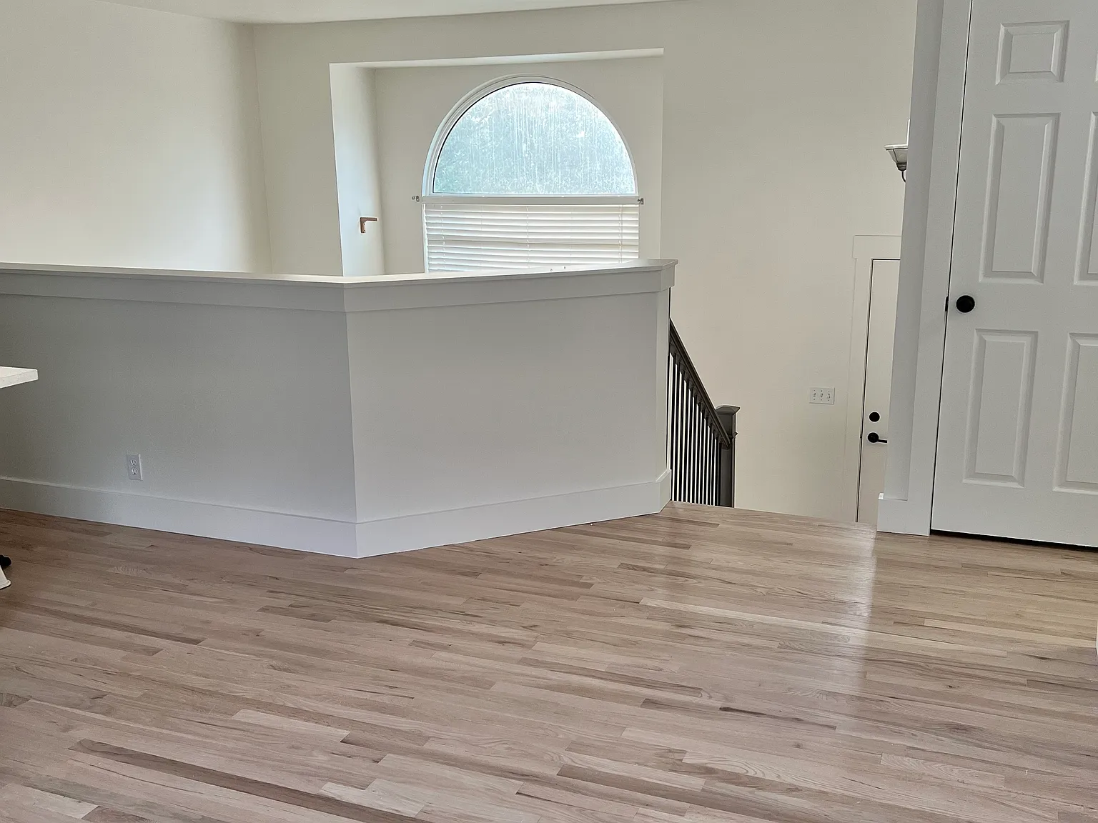 5 bed, 2000 sqft, $2,600 — Photo 4