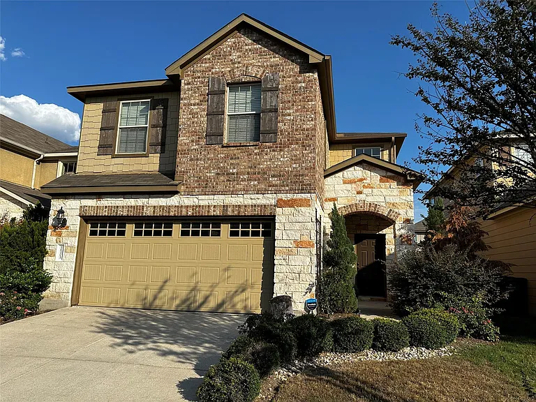 16105 Travesia Way — Photo 3