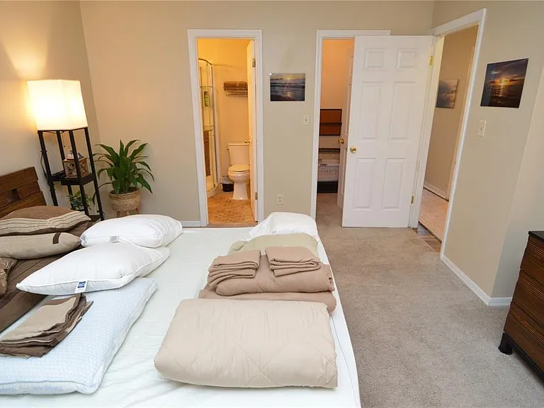 121 Seahorse Dr SE #C — Photo 26