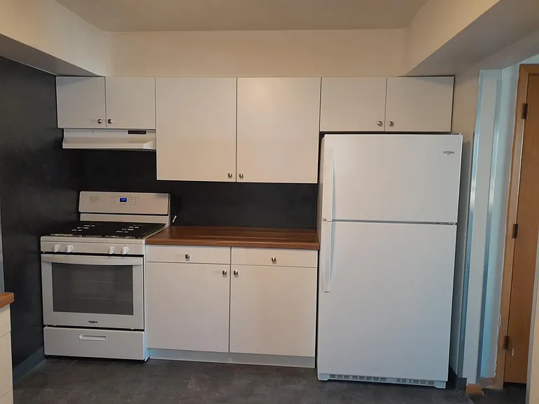 1644 7th St E #2 — Photo 5