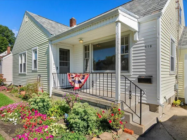 316 Pickrelltown Rd, West Liberty, OH 43357