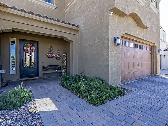 3rd image of 2367 E Susan Dr
