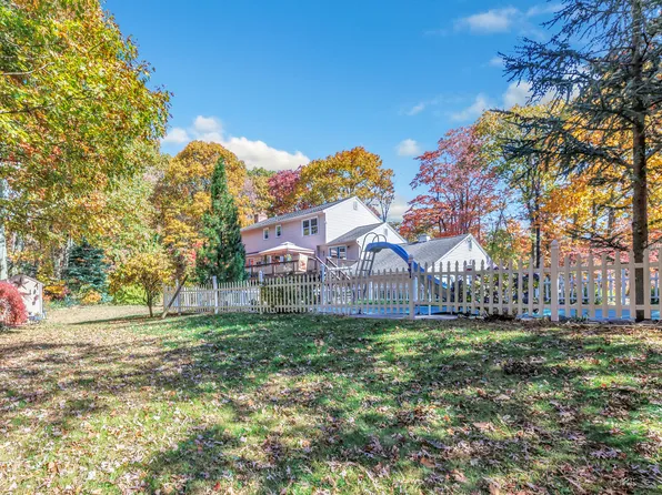 14 Doe Place, Shelton, CT 06484