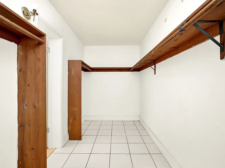 416 Santander Ave — Photo 24