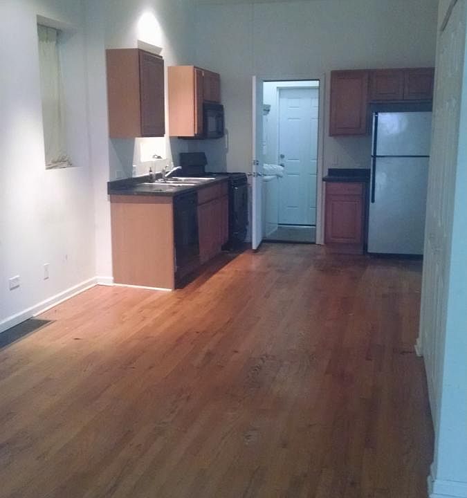 1st image of 1619 W Beach Ave APT 1R