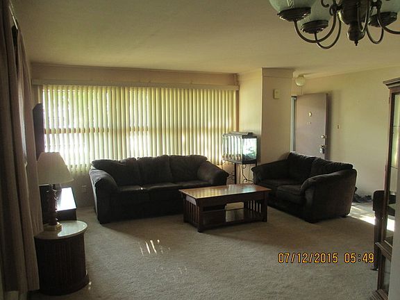 3rd image of 17303 Harlem Ave
