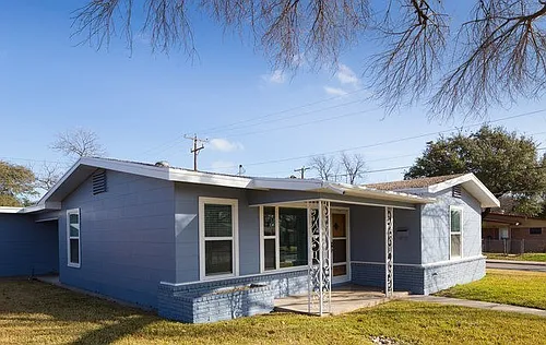 303 Schmeltzer Ln Photo 1