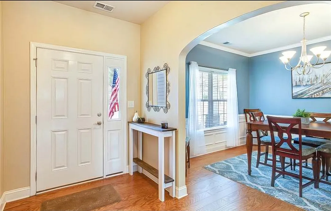 263 Pineridge Cv — Photo 3