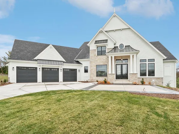 2770 Windward LANE, Delafield, WI 53018