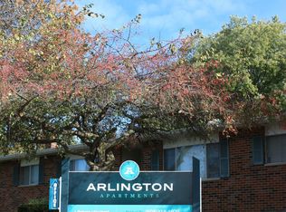 651 Schiller St APT 403, Sun Prairie, WI 53590