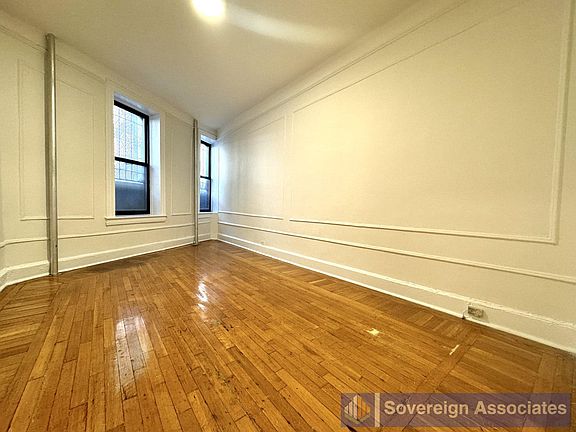 2nd image of 138 Haven Ave APT 1T