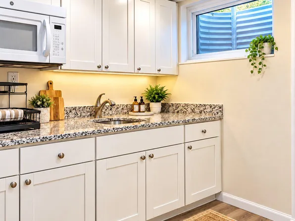 105 Oak Shade Rd, Gaithersburg, MD 20878