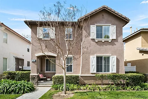 201 Kensington Park Photo 1
