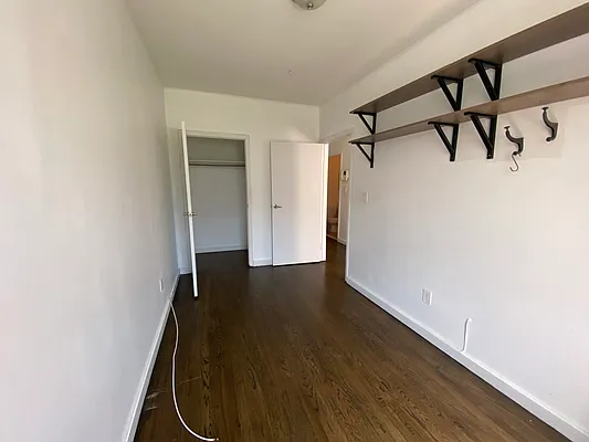 Rented by Smart City Real Estate LLC | media 8