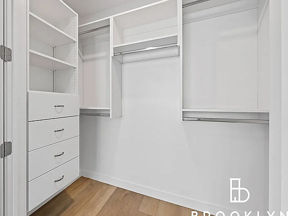 5th image of 50 E 10th St #110