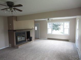 709 5th St, Garretson, SD 57030