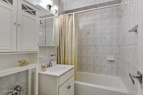 Sold by Corcoran | media 14