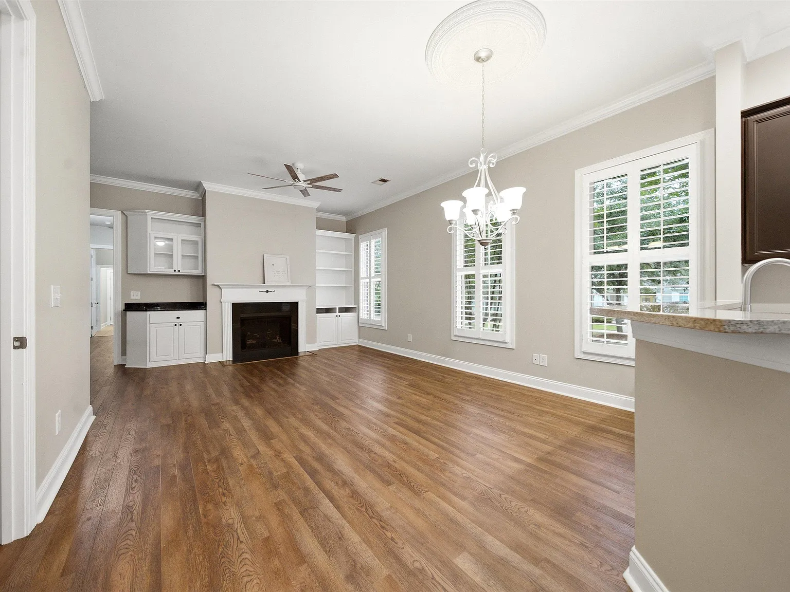 3 bed, 1826 sqft, $3,000 — Photo 2