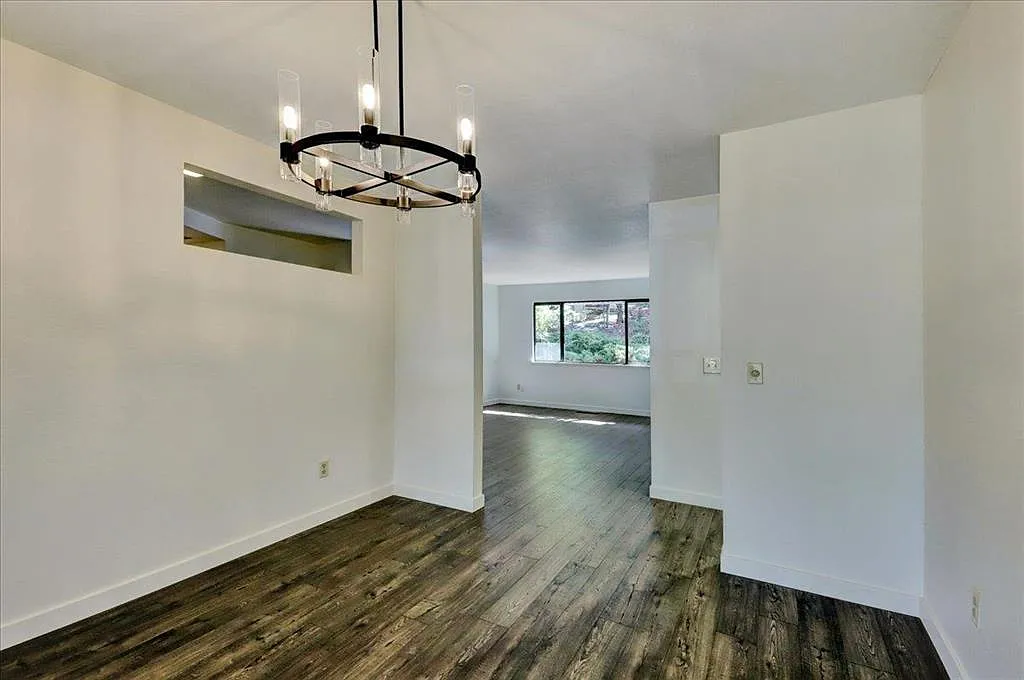 3 bed, 1687 sqft, $2,900 — Photo 4