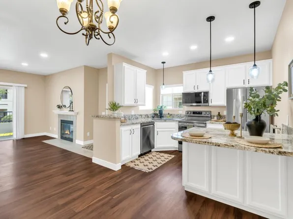 2902 Beachcomber Dr E #2061, Rocklin, CA 95677