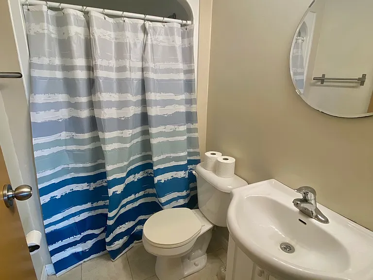 253 Lester St #5 — Photo 10
