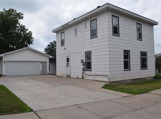 134 3rd St N, Delano, MN 55328