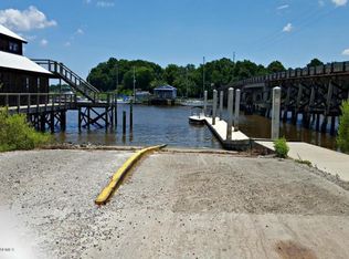 190 Gannet Point Rd, Beaufort, SC 29907