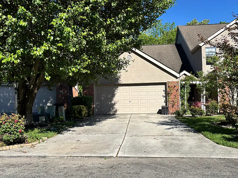 528 Farragut Commons Dr — Photo 1