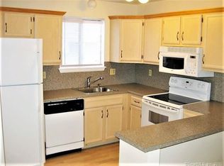 110 Coalpit Hill Rd UNIT D2, Danbury, CT 06810