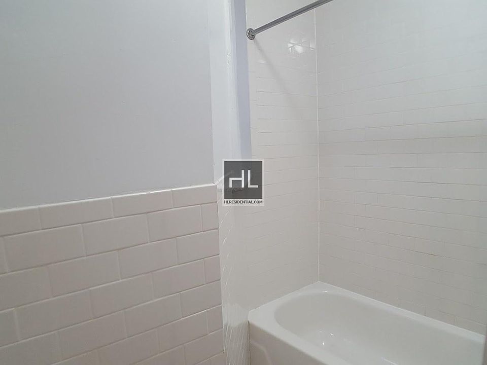 2nd image of 489 Prospect Pl