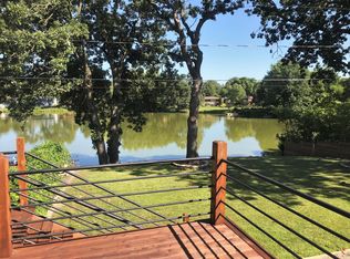 2000 Oak Knoll Dr, White Bear Lake, MN 55110