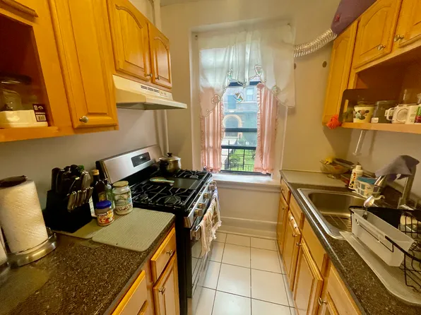 62-64 Saunders Street image 3 of 16