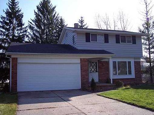 1st image of 1321 E Ramblewood Dr
