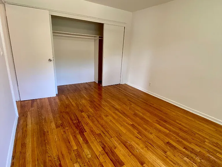 157 White Plains Rd #47C — Photo 9