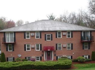 325 Ashland Ave APT 1, Southbridge, MA 01550