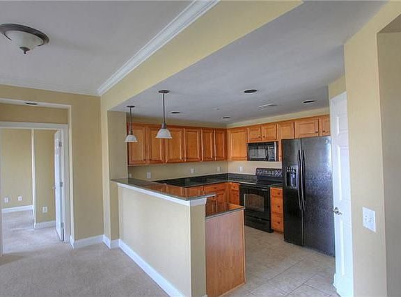 5th image of 3201 Aspen Grove Dr APT L2