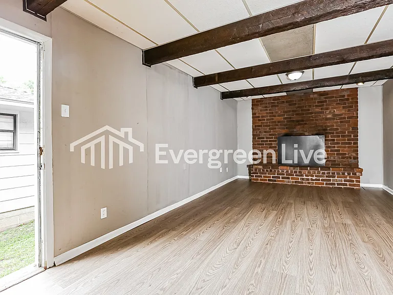 5707 Meadowbrook Ln — Photo 9