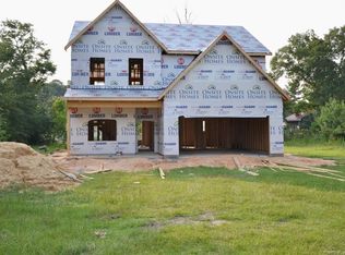 1830 Strickland Bridge Rd, Fayetteville, NC 28304