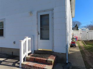 24 Woodbine Ave #1-W, West Babylon, NY 11704